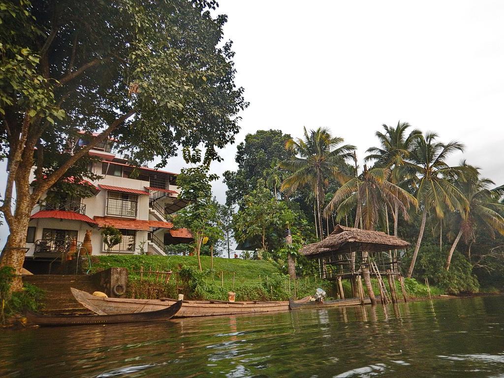 Pearl Spot Bed & Breakfast Nedumbassery Luaran gambar